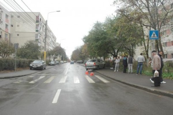 Accident rutier pe Eliberării: bătrân lovit pe trecere